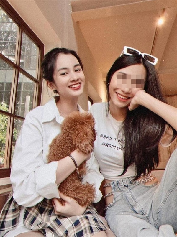 Tin Sao Việt hot nhất MXH 24h: Ca sĩ Phương Loan tươi cười trở lại, Tư gia 50 tỷ của Mạc Văn Khoa 4 Tin Sao Việt hot nhất MXH 24h: Ca sĩ Phương Loan tươi cười trở lại, Tư gia 50 tỷ của Mạc Văn Khoa 4