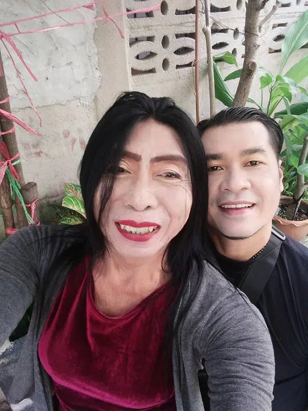 Gái già chuyển giới Thái Lan cả đời 'cua' trai trẻ bất ngờ lộ tình trạng nguy kịch 5 Gái già chuyển giới Thái Lan cả đời 'cua' trai trẻ bất ngờ lộ tình trạng nguy kịch 5