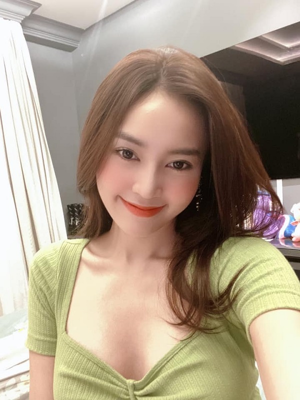 Ninh Dương Lan Ngọc khoe vẻ đẹp quyến rũ hậu ồn ào lộ clip trên web đen 2 Ninh Dương Lan Ngọc khoe vẻ đẹp quyến rũ hậu ồn ào lộ clip trên web đen 2