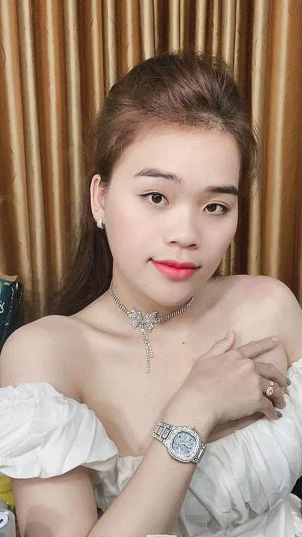 Cô gái Ngô Kiến Huy nâng đỡ lộ cuộc sống sang chảnh sau 2 năm nổi tiếng 3 Cô gái Ngô Kiến Huy nâng đỡ lộ cuộc sống sang chảnh sau 2 năm nổi tiếng 3