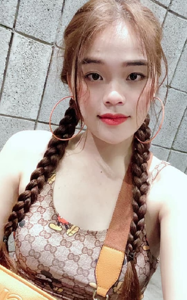 Cô gái Ngô Kiến Huy nâng đỡ lộ cuộc sống sang chảnh sau 2 năm nổi tiếng 2 Cô gái Ngô Kiến Huy nâng đỡ lộ cuộc sống sang chảnh sau 2 năm nổi tiếng 2