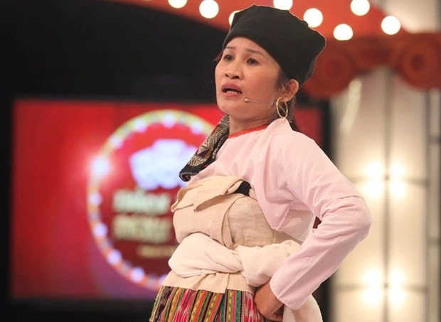 'Hiện tượng trăm triệu' Lê Thị Dần chuyển nghề làm ca sĩ, khoe nhan sắc lão hóa ngược sau 5 năm nổi tiếng 1 'Hiện tượng trăm triệu' Lê Thị Dần chuyển nghề làm ca sĩ, khoe nhan sắc lão hóa ngược sau 5 năm nổi tiếng 1