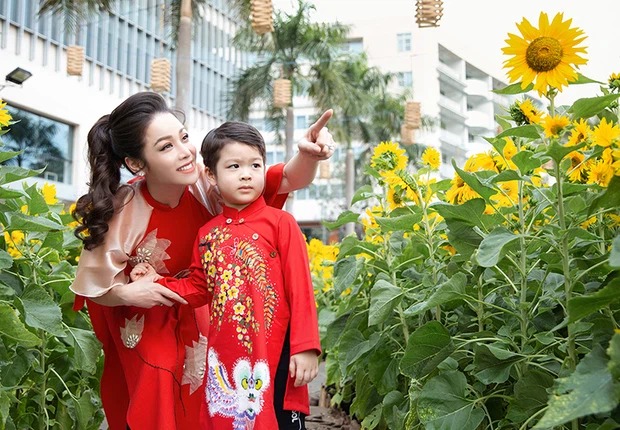 Nhật Kim Anh thắng kiện, chính thức giành lại quyền nuôi con sau thời gian ròng rã 3 Nhật Kim Anh thắng kiện, chính thức giành lại quyền nuôi con sau thời gian ròng rã 3