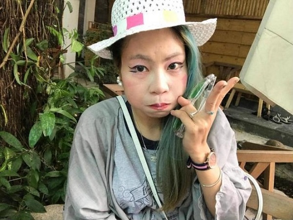 'Hot girl quỵt tiền' Bella tuyên bố tiếp tục mang bầu khi bị chủ nhà nghỉ đòi tiền 2 'Hot girl quỵt tiền' Bella tuyên bố tiếp tục mang bầu khi bị chủ nhà nghỉ đòi tiền 2