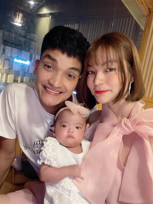 Mạc Văn Khoa tiết lộ sự thật về tổ ấm kể từ sau khi đăng ký kết hôn với bà xã Thảo Vy 1 Mạc Văn Khoa tiết lộ sự thật về tổ ấm kể từ sau khi đăng ký kết hôn với bà xã Thảo Vy 1