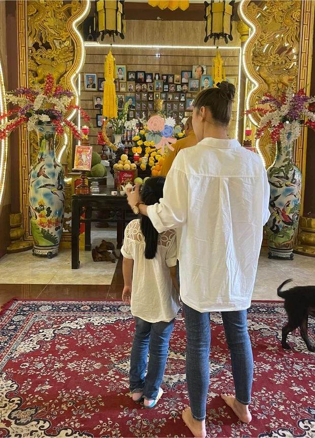 Con gái cố diễn viên Mai Phương ngày càng trưởng thành nhưng vẫn khiến dư luận đượm buồn 1 Con gái cố diễn viên Mai Phương ngày càng trưởng thành nhưng vẫn khiến dư luận đượm buồn 1