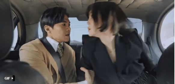 Penthouse 2 - Cuộc chiến thượng lưu tập 10: Cheon Seo Jin thay trời hành đạo 'xử lý' Ju Dan Tae 6 Penthouse 2 - Cuộc chiến thượng lưu tập 10: Cheon Seo Jin thay trời hành đạo 'xử lý' Ju Dan Tae 6