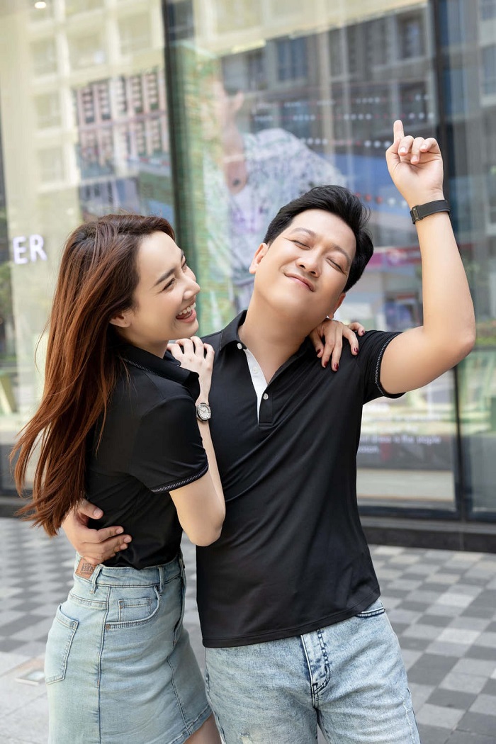 Trường Giang nắm chặt tay Nhã Phương không rời trong bộ ảnh mới 4 Trường Giang nắm chặt tay Nhã Phương không rời trong bộ ảnh mới 4