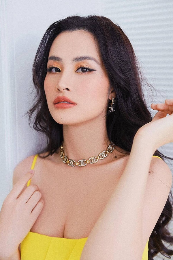Đông Nhi là minh chứng cho câu nói 'gái một con trông mòn con mắt' 6 Đông Nhi là minh chứng cho câu nói 'gái một con trông mòn con mắt' 6