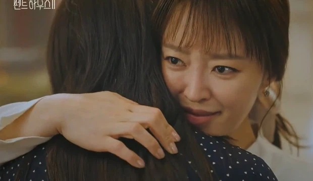Penthouse 2 Tập 12 - Cuộc chiến thượng lưu: Seo Jin đoàn tụ với Ju Dan Tae trong tù, trợ thủ của Logan Lee nổi dậy 10 Penthouse 2 Tập 12 - Cuộc chiến thượng lưu: Seo Jin đoàn tụ với Ju Dan Tae trong tù, trợ thủ của Logan Lee nổi dậy 10