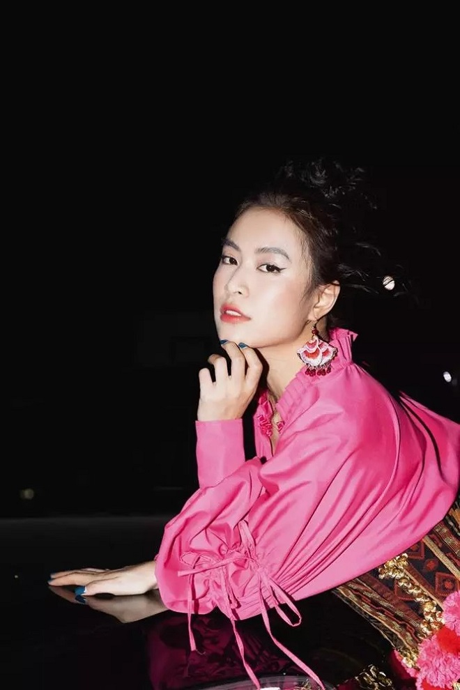Ảnh hậu trường khác một trời một vực Ảnh hậu trường khác một trời một vực