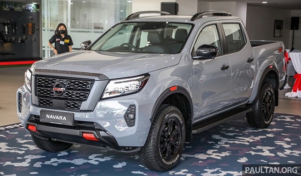Nissan Navara phiên bản PRO-4X chính thức ra mắt. Giá bán và thông số kỹ thuật của xe sẽ được công bố trong tháng 4/2021. Được biết, mẫu bán tải này là đối thủ cạnh tranh với Ford Ranger, Toyota Hilux, Mazda BT-50, Mitsubishi Triton, Isuzu D-max...