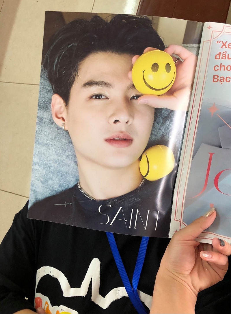 Biến lớp học thành nơi hội tụ toàn idol, học sinh thời nay quá sáng tạo 5 Biến lớp học thành nơi hội tụ toàn idol, học sinh thời nay quá sáng tạo 5