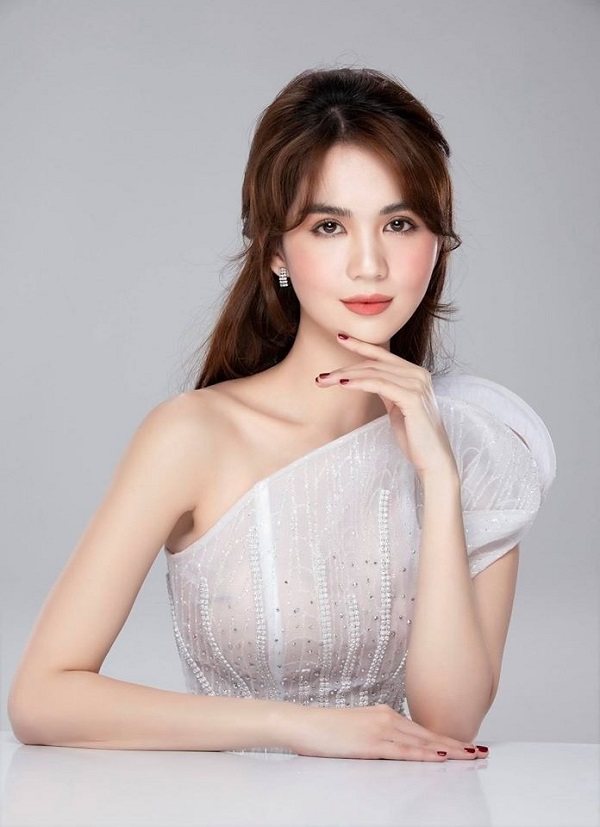 Nathan Lee ẩn ý mỉa mai Ngọc Trinh trong vụ trộm 15 tỷ ở biệt thự triệu đô 6 Nathan Lee ẩn ý mỉa mai Ngọc Trinh trong vụ trộm 15 tỷ ở biệt thự triệu đô 6