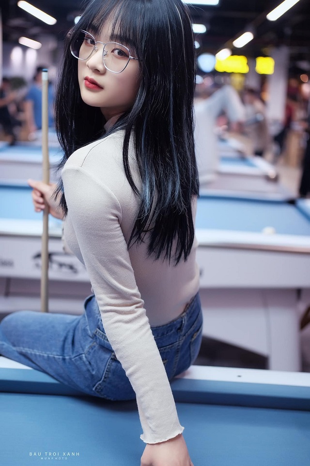Hot girl trường Luật được phong 'thánh nữ bida', nổi 3 đêm hút 3 triệu người theo dõi 1 Hot girl trường Luật được phong 'thánh nữ bida', nổi 3 đêm hút 3 triệu người theo dõi 1