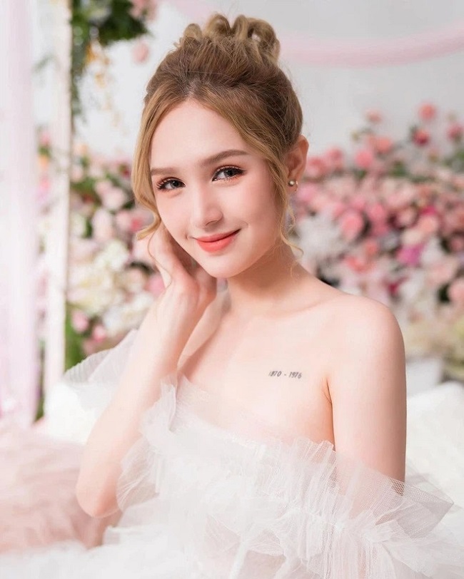 Khi Linh Ngọc Đàm bí mật hẹn hò Xoài Non, chỉ 1 bức hình nhưng toát ra toàn 'vitamin xinh' 2 Khi Linh Ngọc Đàm bí mật hẹn hò Xoài Non, chỉ 1 bức hình nhưng toát ra toàn 'vitamin xinh' 2