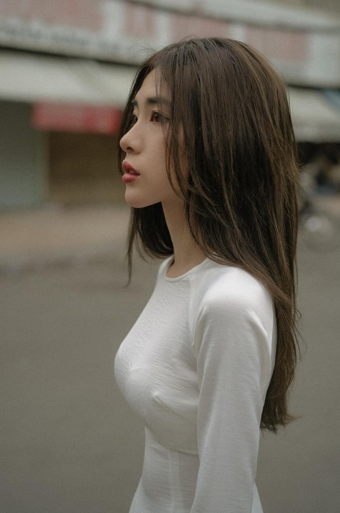 Diện kiến cô nàng hot girl vượt mặt Ngọc Trinh, sở hữu vòng eo chỉ 52cm 4 Diện kiến cô nàng hot girl vượt mặt Ngọc Trinh, sở hữu vòng eo chỉ 52cm 4