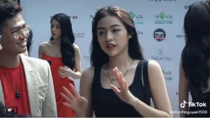 Góc quay lén bóc trần nhan sắc thật của hot girl 'trứng rán', ai cũng thấy chi tiết khó tin 2 Góc quay lén bóc trần nhan sắc thật của hot girl 'trứng rán', ai cũng thấy chi tiết khó tin 2