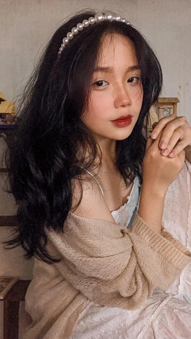 MC xinh đẹp Kim Sa khiến fan mất ngủ vì đăng ảnh lúc nửa đêm 5 MC xinh đẹp Kim Sa khiến fan mất ngủ vì đăng ảnh lúc nửa đêm 5