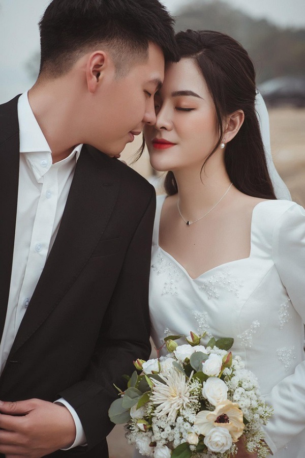 Cô dâu Lạng Sơn nổi tiếng với đám cưới phủ đầy vàng, dân tình chỉ biết ước 4 Cô dâu Lạng Sơn nổi tiếng với đám cưới phủ đầy vàng, dân tình chỉ biết ước 4