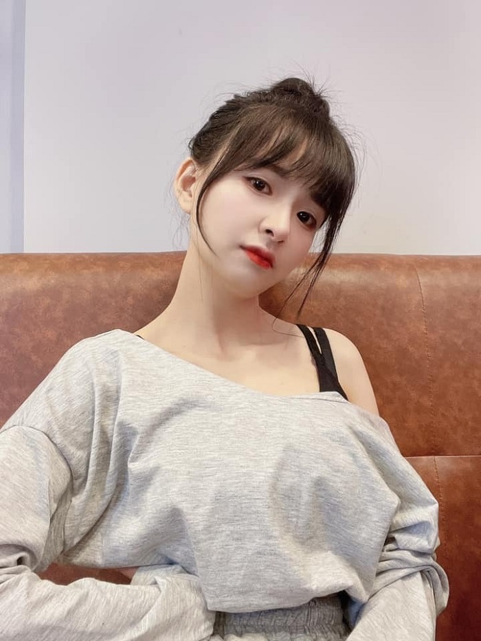 Loạt streamer nữ dính ồn ào có 'phim Nhật Bản': Người tai tiếng bủa vây, người đổi vận 2 Loạt streamer nữ dính ồn ào có 'phim Nhật Bản': Người tai tiếng bủa vây, người đổi vận 2