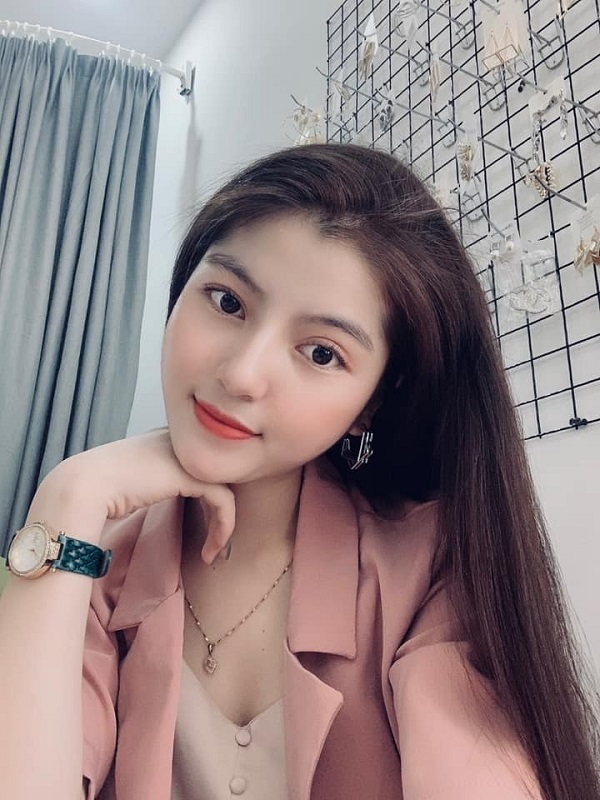 Tình mới của Quang Hải bị bóc trần nhan sắc thật, đẹp là nhờ nhân tạo 9 Tình mới của Quang Hải bị bóc trần nhan sắc thật, đẹp là nhờ nhân tạo 9