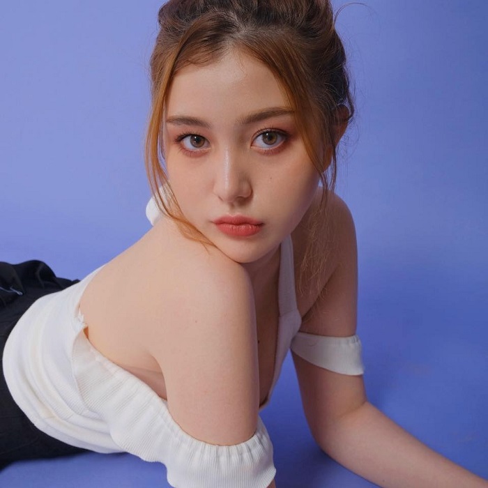 Hot girl múp míp Sunna khiến fan mất ngủ với clip nhiều tiếng động lúc nửa đêm 1 Hot girl múp míp Sunna khiến fan mất ngủ với clip nhiều tiếng động lúc nửa đêm 1