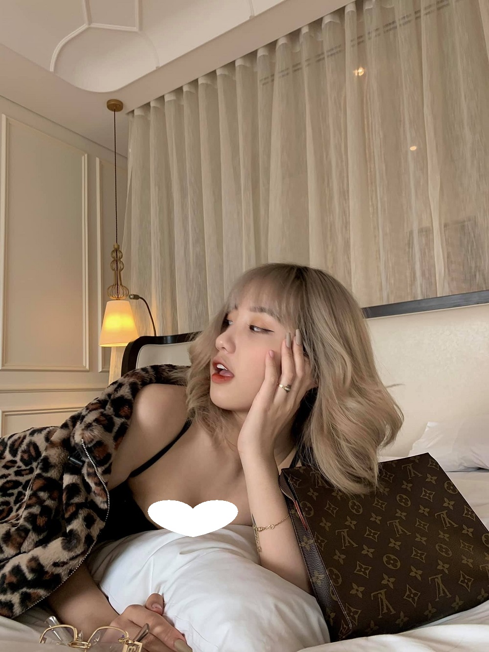 Hotgirl Tik Tok Lê Thị Khánh Huyền tái hiện ồn ào năm xưa tại chốn riêng tư 4 Hotgirl Tik Tok Lê Thị Khánh Huyền tái hiện ồn ào năm xưa tại chốn riêng tư 4