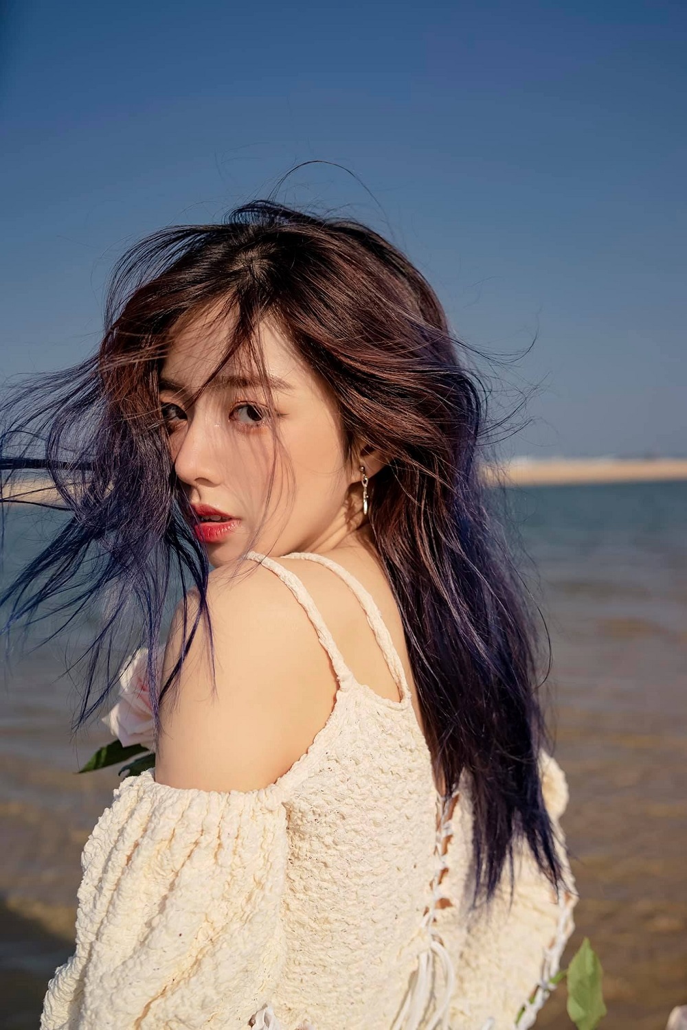 Nổi tiếng nhất ĐH Kinh tế Quốc dân vì xinh đẹp, mặt mộc của hotgirl Phan Hằng gây tò mò 6 Nổi tiếng nhất ĐH Kinh tế Quốc dân vì xinh đẹp, mặt mộc của hotgirl Phan Hằng gây tò mò 6