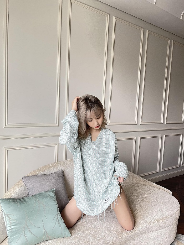 Hết học đòi người lớn, Lê Thị Khánh Huyền lại tập tành làm gái ngoan 5 Hết học đòi người lớn, Lê Thị Khánh Huyền lại tập tành làm gái ngoan 5