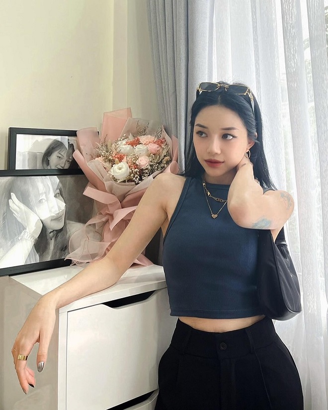 Linh Ngọc Đàm 25 tuổi vẫn chưa 'chốt' người yêu: Xinh - giàu - đẹp đủ cả liệu ai có cửa! 4 Linh Ngọc Đàm 25 tuổi vẫn chưa 'chốt' người yêu: Xinh - giàu - đẹp đủ cả liệu ai có cửa! 4