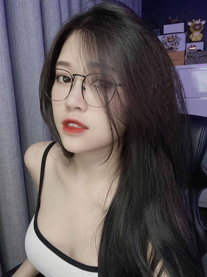 Thủy Tiên công khai email được rủ 'đi tour' dài ngày, bóc trần góc khuất của nghề streamer 6 Thủy Tiên công khai email được rủ 'đi tour' dài ngày, bóc trần góc khuất của nghề streamer 6