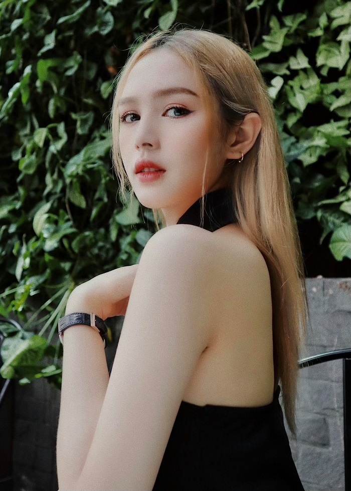 Xoài Non liên tục thể hiện tình cảm với Xemesis trong phòng kín nhưng bị từ chối 7 Xoài Non liên tục thể hiện tình cảm với Xemesis trong phòng kín nhưng bị từ chối 7