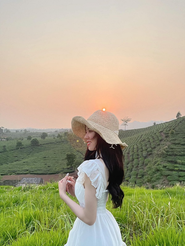 Mèo Sao Hỏa bị tố thiếu ý thức trên xe ô tô, con người thật nàng hotgirl được phơi bày 4 Mèo Sao Hỏa bị tố thiếu ý thức trên xe ô tô, con người thật nàng hotgirl được phơi bày 4