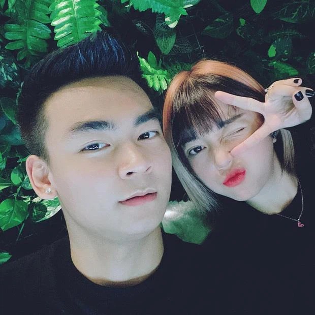 Bụt được gái xinh công khai tán tỉnh, Linh Ngọc Đàm cũng giới thiệu người yêu 5 Bụt được gái xinh công khai tán tỉnh, Linh Ngọc Đàm cũng giới thiệu người yêu 5