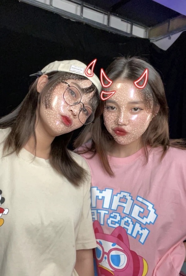 'Nữ hoàng filter' truyền cảm hứng selfie cho mọi fan game gọi tên MisThy 2 'Nữ hoàng filter' truyền cảm hứng selfie cho mọi fan game gọi tên MisThy 2