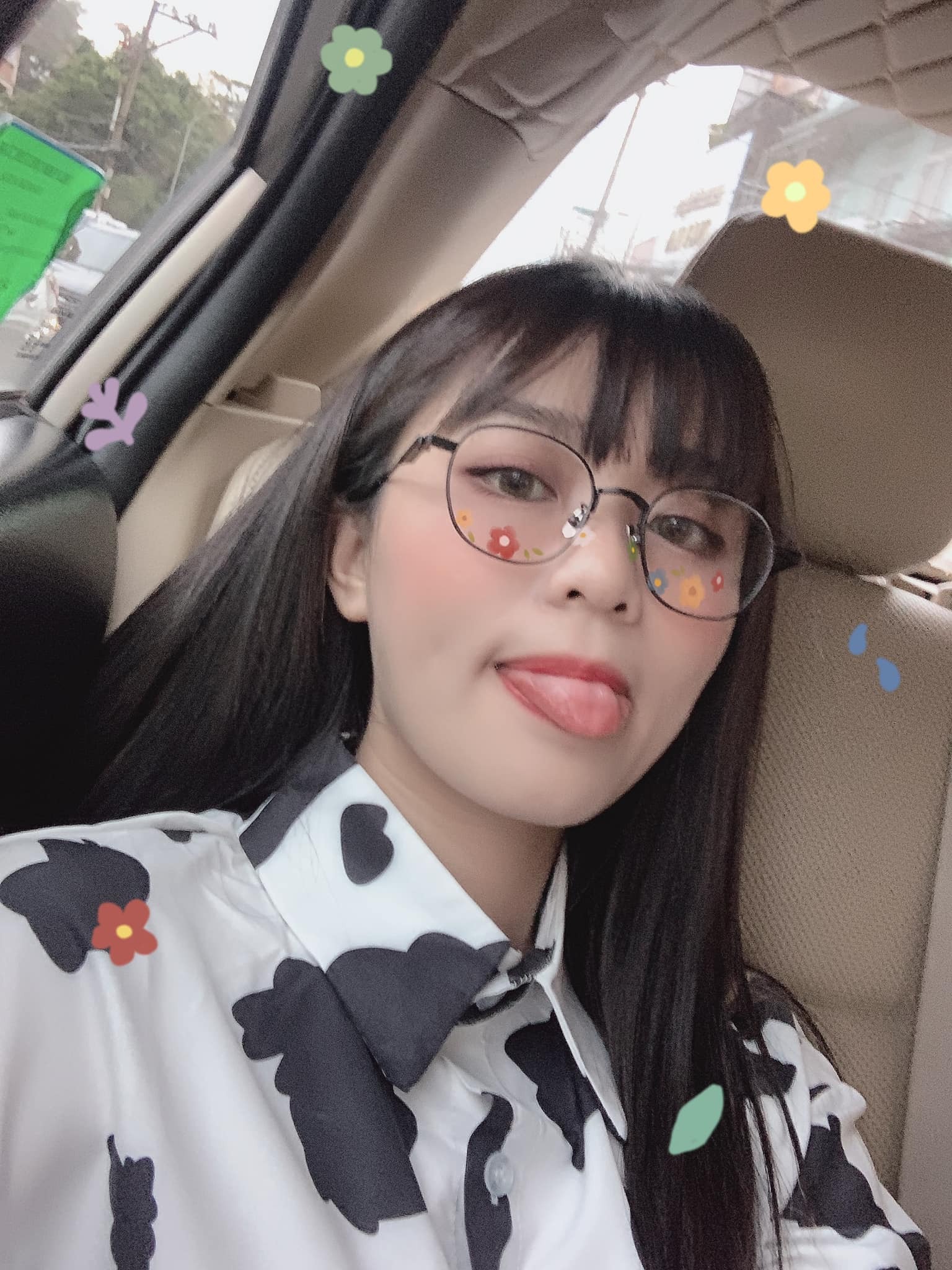 'Nữ hoàng filter' truyền cảm hứng selfie cho mọi fan game gọi tên MisThy 5 'Nữ hoàng filter' truyền cảm hứng selfie cho mọi fan game gọi tên MisThy 5