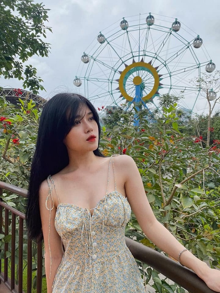 'Thánh nữ áo hai dây' Thủy Tiên kêu nóng nhưng bộ ảnh cô nàng đăng tải còn khiến dân tình 'toát mồ hôi' hơn 4 'Thánh nữ áo hai dây' Thủy Tiên kêu nóng nhưng bộ ảnh cô nàng đăng tải còn khiến dân tình 'toát mồ hôi' hơn 4