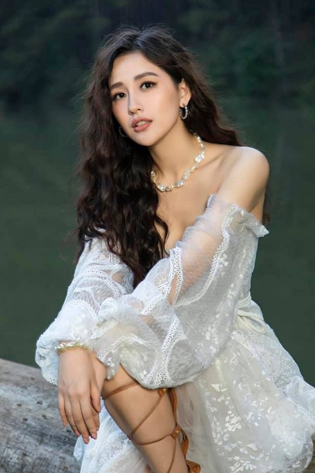 Vẻ đẹp 'bức thở' của Mai Phương Thúy sau 15 năm đăng quang Hoa hậu 1 Vẻ đẹp 'bức thở' của Mai Phương Thúy sau 15 năm đăng quang Hoa hậu 1