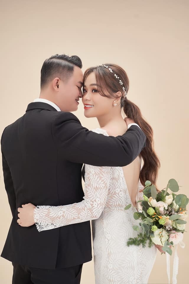 Chuyện tình 5 năm của 'thánh sún' Ngân Thảo đã đơm trái ngọt 10 Chuyện tình 5 năm của 'thánh sún' Ngân Thảo đã đơm trái ngọt 10