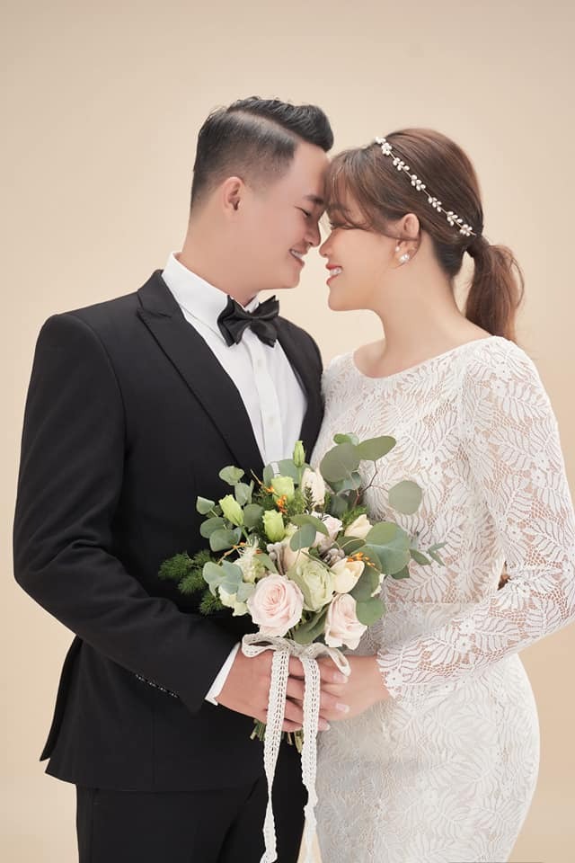 Chuyện tình 5 năm của 'thánh sún' Ngân Thảo đã đơm trái ngọt 5 Chuyện tình 5 năm của 'thánh sún' Ngân Thảo đã đơm trái ngọt 5