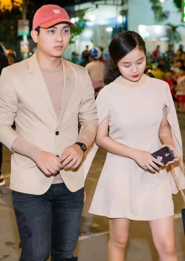 Dư luận 'đào' lại quá khứ, đổ lỗi cho Cindy Lư là người khiến sự nghiệp Hoài Lâm tuột dốc 1 Dư luận 'đào' lại quá khứ, đổ lỗi cho Cindy Lư là người khiến sự nghiệp Hoài Lâm tuột dốc 1