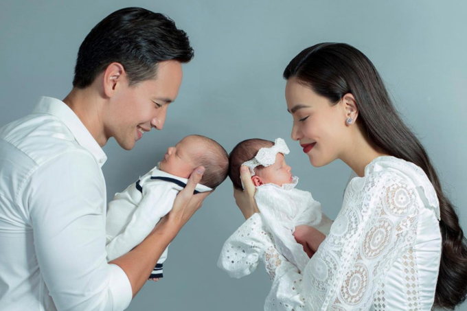 Hành động đáng chú ý của 'mẹ bỉm' Hà Hồ khiến dân tình liên tục réo gọi vào hội 'nghiện con, cuồng chồng' 6 Hành động đáng chú ý của 'mẹ bỉm' Hà Hồ khiến dân tình liên tục réo gọi vào hội 'nghiện con, cuồng chồng' 6