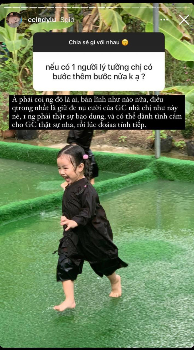 Ly hôn chưa được 1 năm, vợ cũ Hoài Lâm tiết lộ hình mẫu lý tưởng để 'đi thêm bước nữa' 1 Ly hôn chưa được 1 năm, vợ cũ Hoài Lâm tiết lộ hình mẫu lý tưởng để 'đi thêm bước nữa' 1