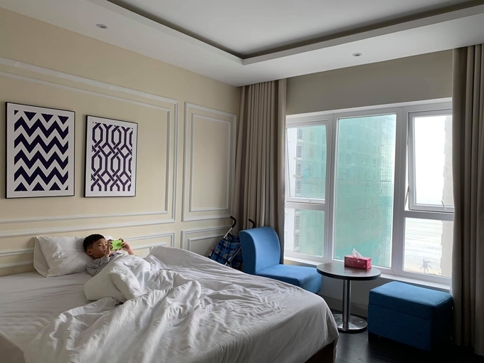 Thanh Thảo cùng con trai ruột Ngô Kiến Huy cách ly 14 ngày trong khu cách ly 4 sao 2 Thanh Thảo cùng con trai ruột Ngô Kiến Huy cách ly 14 ngày trong khu cách ly 4 sao 2