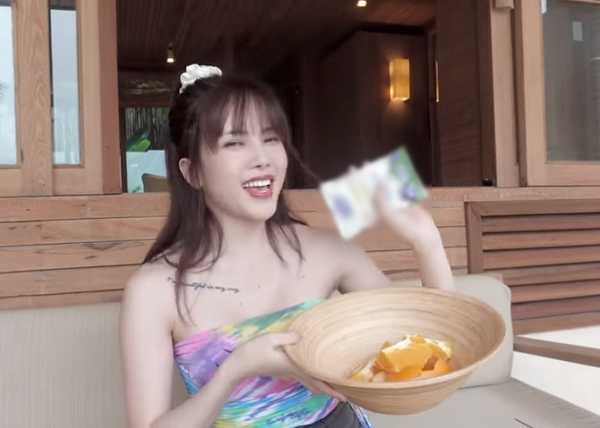 Học Thiều Bảo Trâm cách làm trắng da đơn giản và an toàn tại nhà với trà xanh 5 Học Thiều Bảo Trâm cách làm trắng da đơn giản và an toàn tại nhà với trà xanh 5