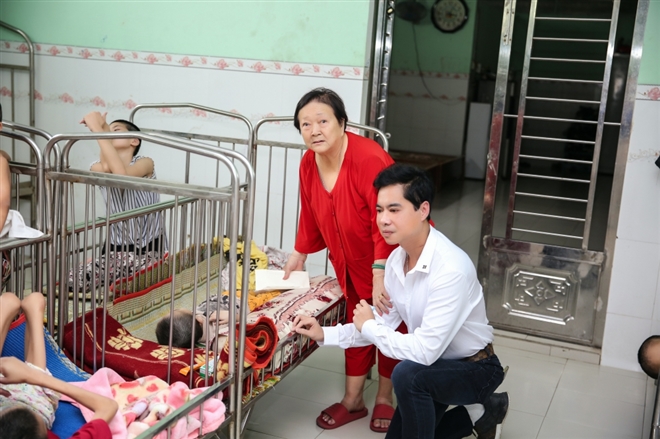 Cận kề Tết Nguyên đán, Ngọc Sơn có hành động khiến bao người nể phục 1 Cận kề Tết Nguyên đán, Ngọc Sơn có hành động khiến bao người nể phục 1
