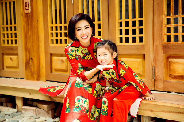 Nụ cười hồn nhiên của con gái cố NS Mai Phương trong cái Tết đầu tiên vắng mẹ 4 Nụ cười hồn nhiên của con gái cố NS Mai Phương trong cái Tết đầu tiên vắng mẹ 4