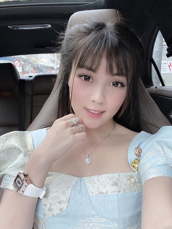 Trọng Hưng bị 'cà khịa' dáng chơi golf, Âu Hà My liền lên tiếng đầy dứt khoát 4 Trọng Hưng bị 'cà khịa' dáng chơi golf, Âu Hà My liền lên tiếng đầy dứt khoát 4