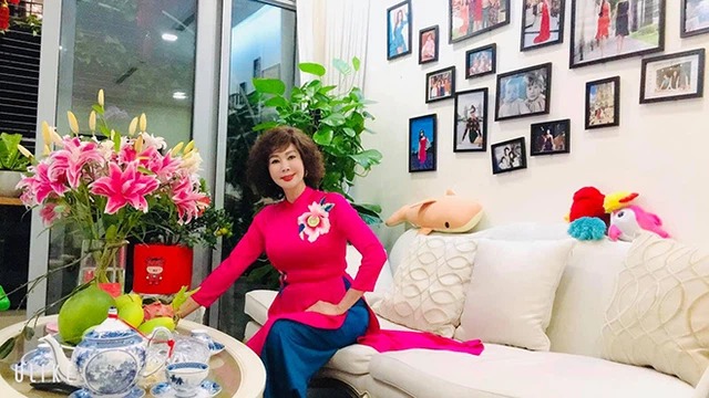 Cuộc sống ở tuổi 64 của cựu phát thành viên từng lồng tiếng 'Bao Thanh Thiên' huyền thoại một thời 4 Cuộc sống ở tuổi 64 của cựu phát thành viên từng lồng tiếng 'Bao Thanh Thiên' huyền thoại một thời 4